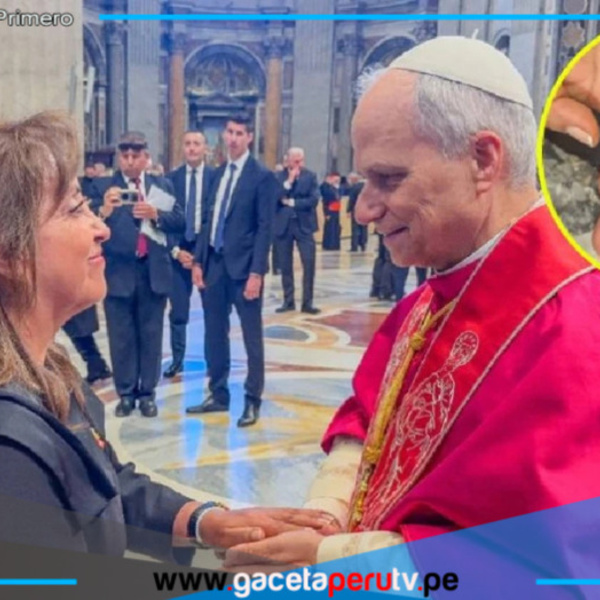 La historia de la cruz de Motupe que Boluarte regaló al papa
