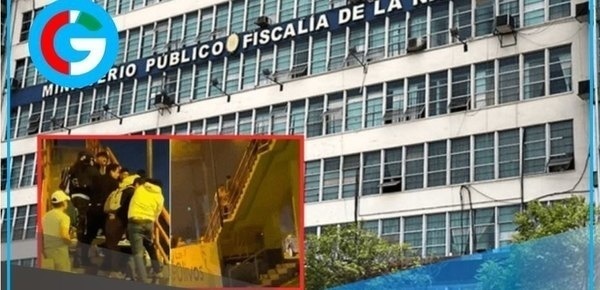 Fiscalía indaga brutal agresión a joven lanzado desde puente peatonal 
