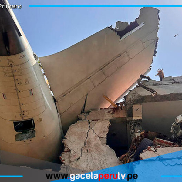 Avión de Air India se estrella con 242 personas