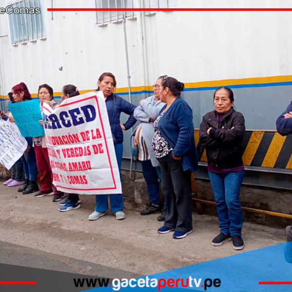 Padres protestan contra hospital que ocupa parque escolar seguro en Comas