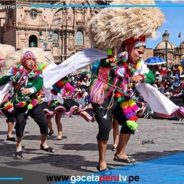 Inca y Coya avanzan juntos hacia Sacsayhuamán en Inti Raymi majestuosamente