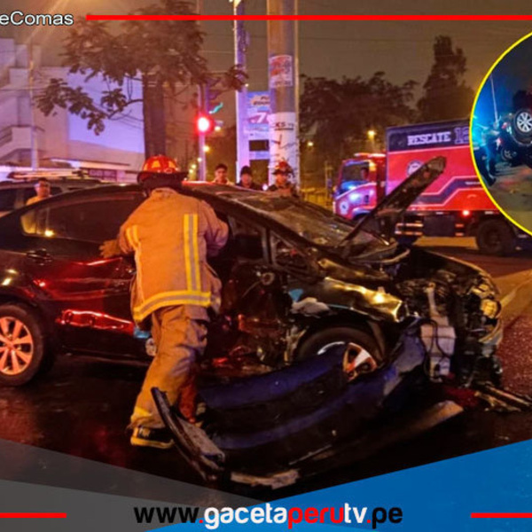 Chofer herido grave tras volcadura en cruce de Comas
