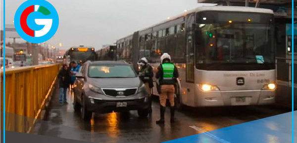 Autoridades imponen multa de 428  soles a 32 vehículos infractores hoy