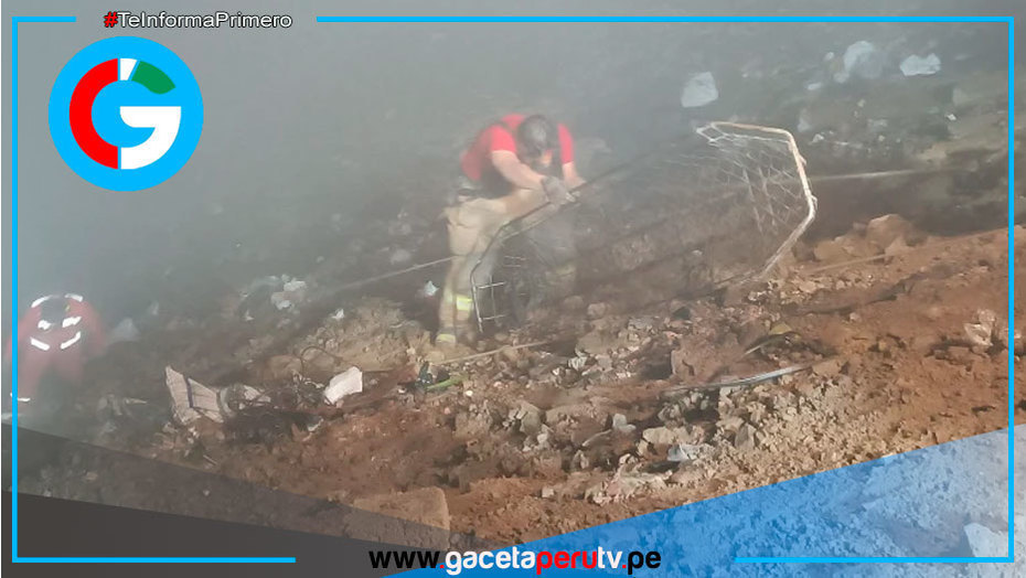 Miniván cae a abismo y deja dos personas fallecidas en Huarochirí