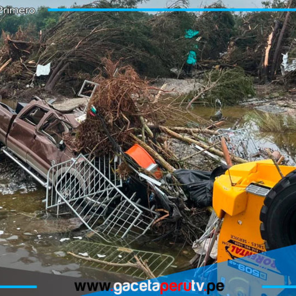Inundaciones en Texas dejan 52 muertos, entre ellos niños