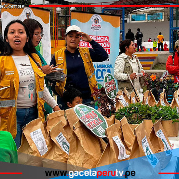 Promotores enseñan manejo de residuos sólidos en Collique