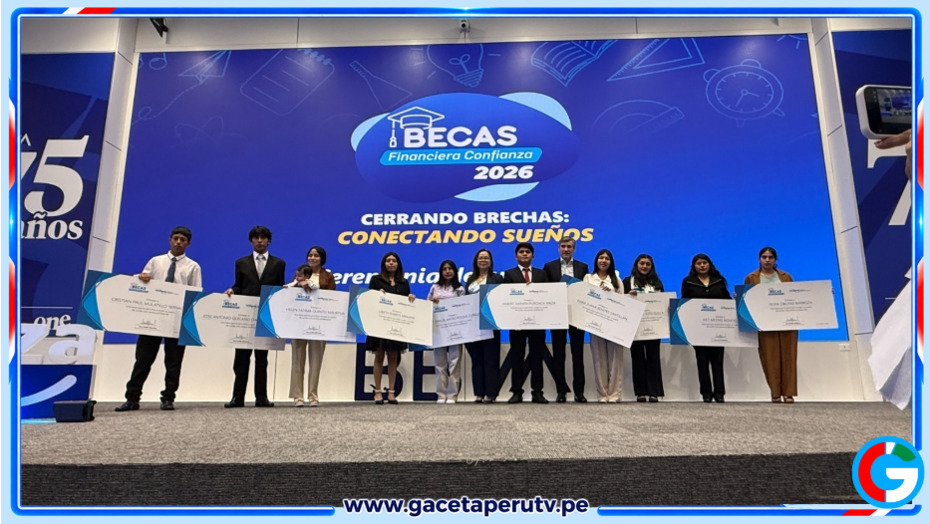 Diez jóvenes peruanos hijos de emprendedores vulnerables reciben becas de Financiera Confianza