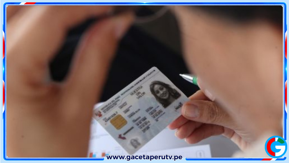 DNI electrónico gratis entregado por la Reniec