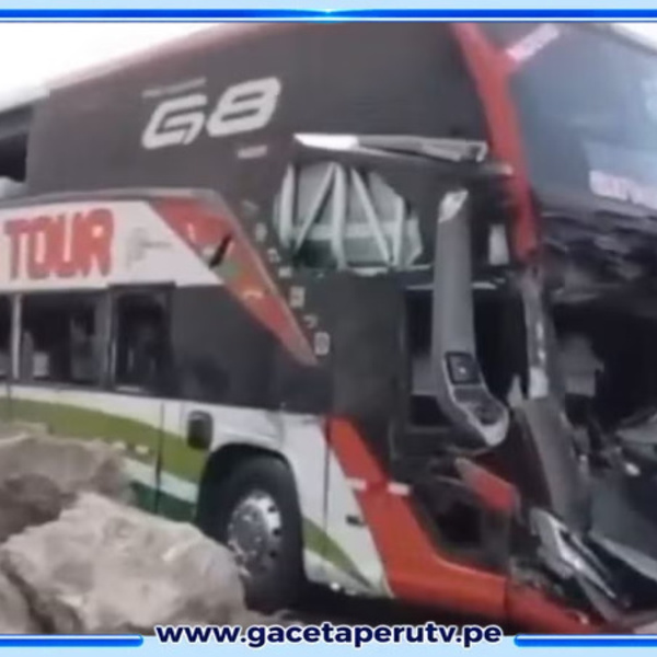 Arequipa: Hallan cuatro heridos tras caída de rocas sobre bus interprovincial