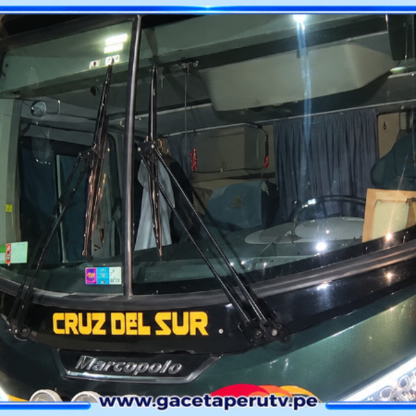 Atacan a balazos bus de Cruz del Sur en la Panamericana Norte