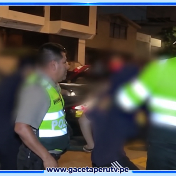 Detienen a 4 escolares por presuntos tocamientos indebidos