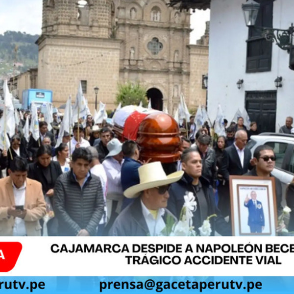Cajamarca despide a Napoleón Becerra tras trágico accidente vial