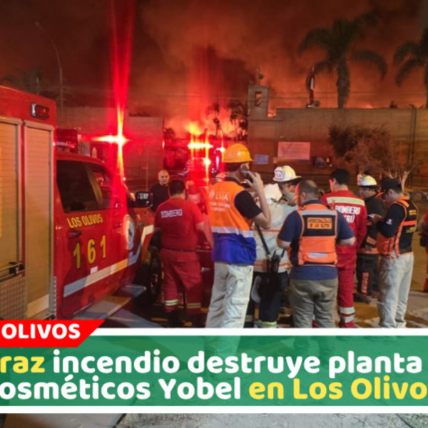 Incendio de gran magnitud consume fábrica Yobel en Los Olivos